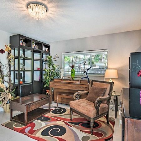 Shady And Eclectic Fort Lauderdale Dwelling With Yard! ภายนอก รูปภาพ
