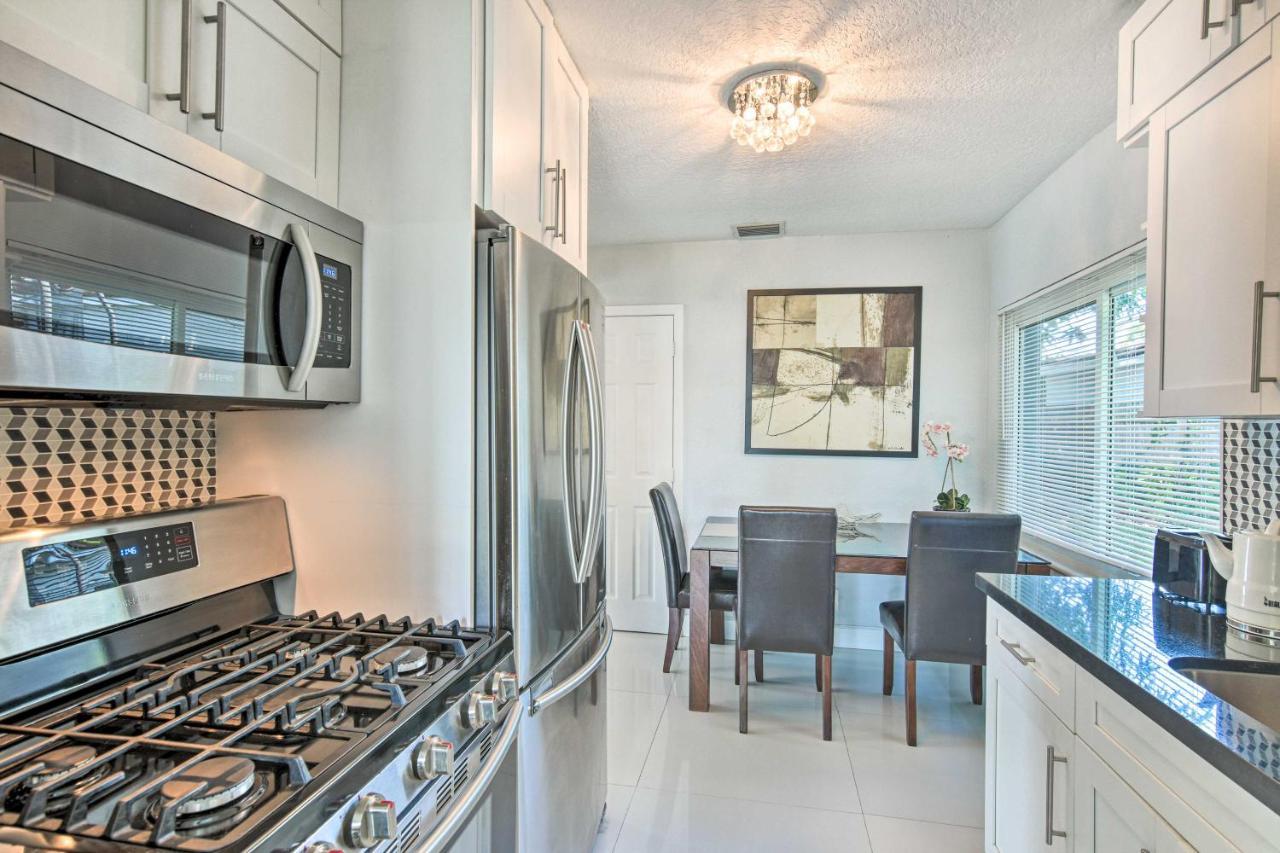 Shady And Eclectic Fort Lauderdale Dwelling With Yard! ภายนอก รูปภาพ