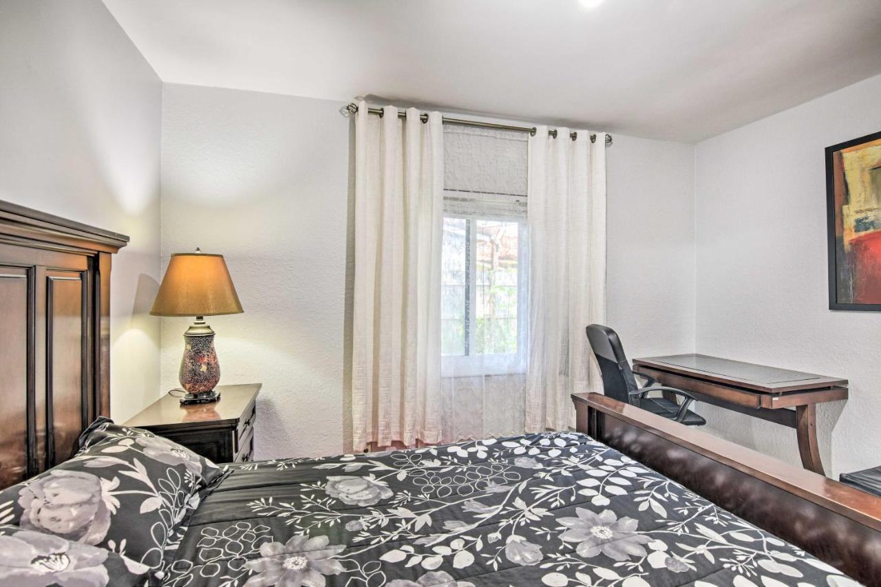 Shady And Eclectic Fort Lauderdale Dwelling With Yard! ภายนอก รูปภาพ